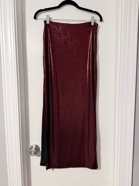 Cupshe Women's Burgundy Metallic Maxi Skirt, Size Small  [Never Worn]